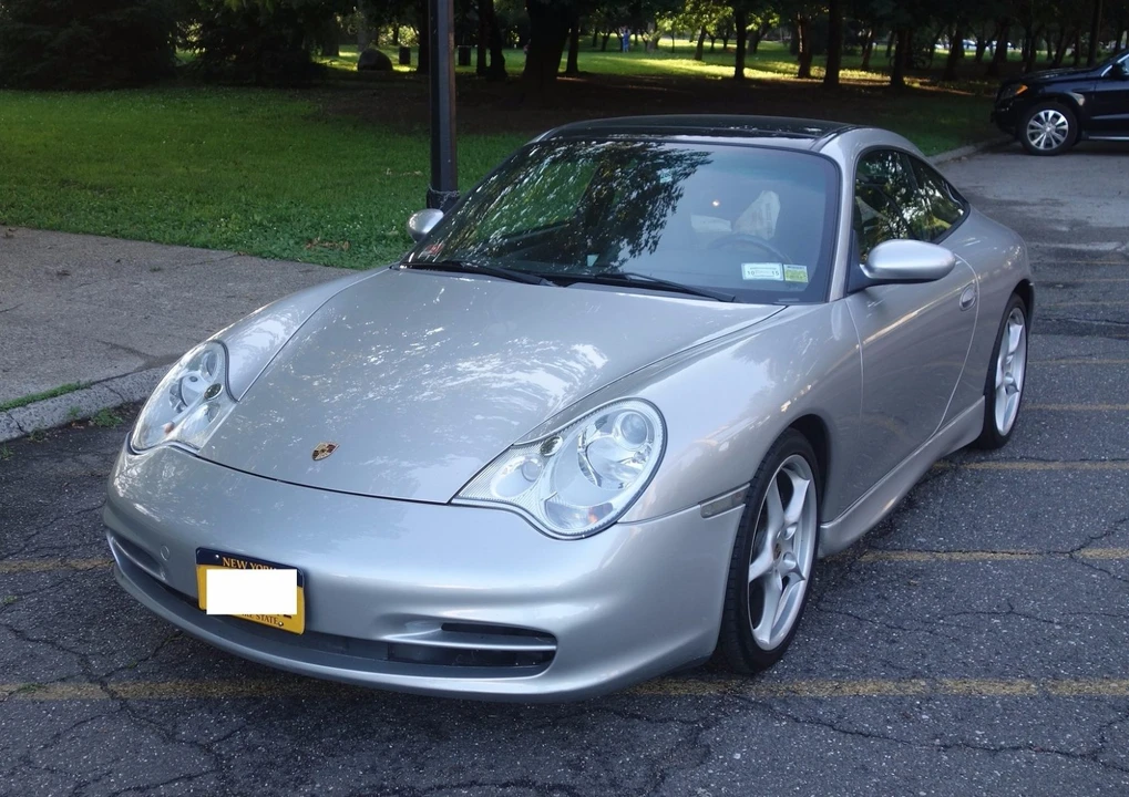 2002 Porsche 996 Carrera - Image 2 of 31