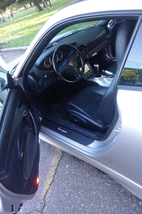 2002 Porsche 996 Carrera - Image 22 of 31
