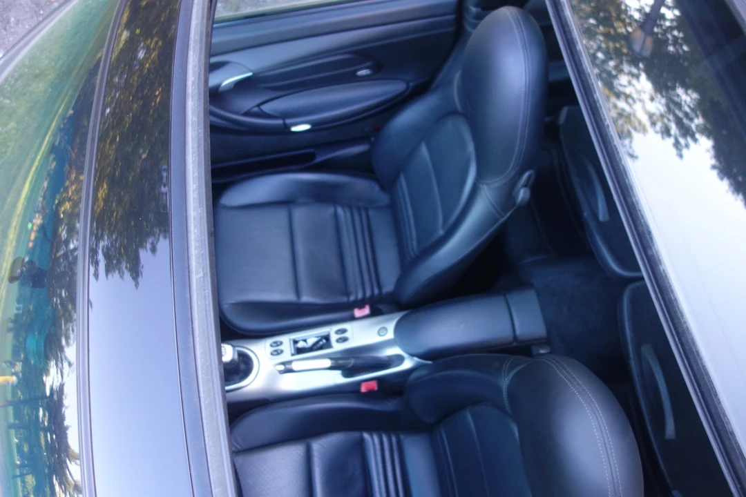 2002 Porsche 996 Carrera - Image 25 of 31