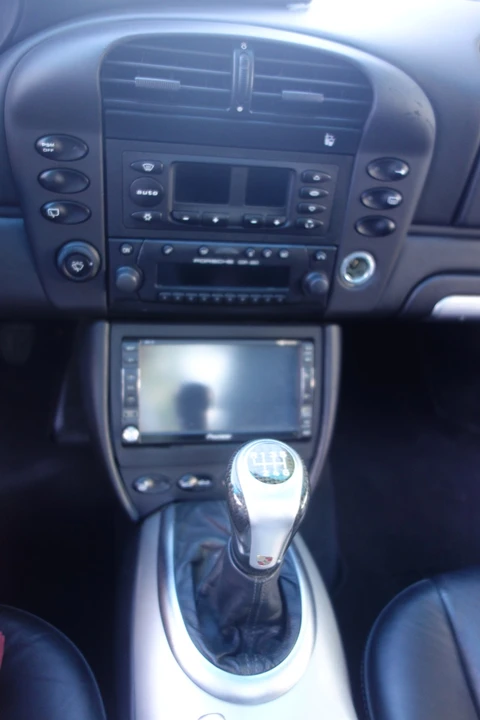 2002 Porsche 996 Carrera - Image 28 of 31