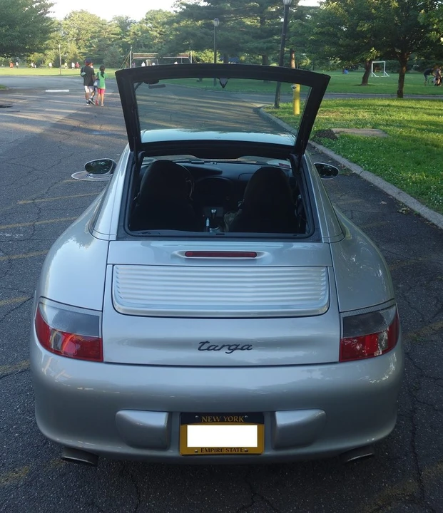 2002 Porsche 996 Carrera - Image 10 of 31