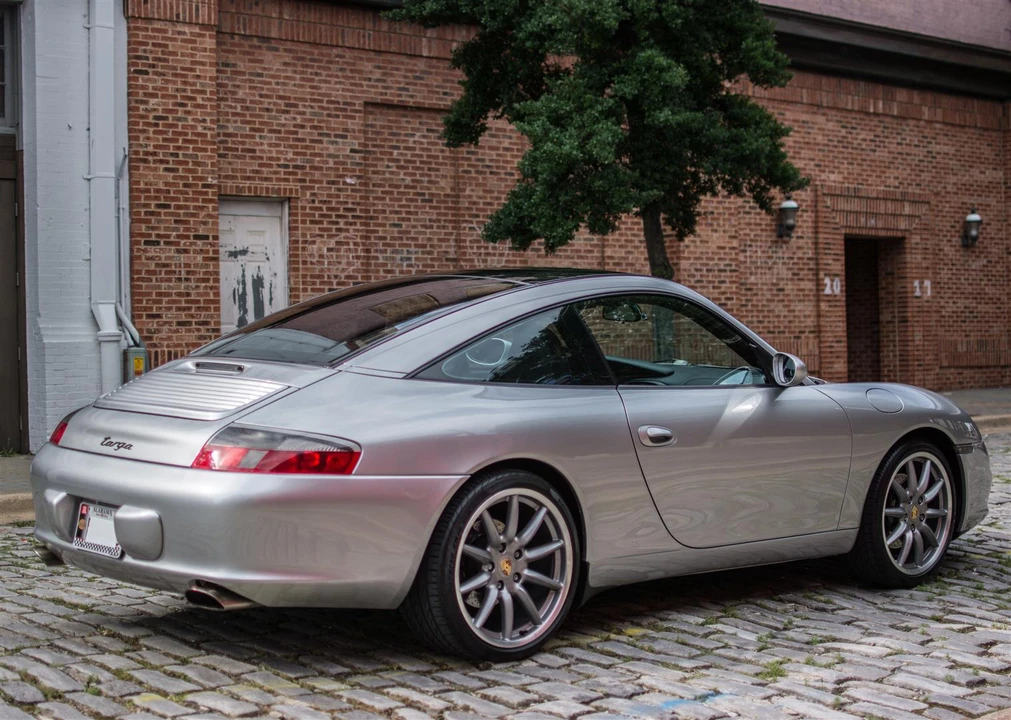 2002 Porsche 996 Carrera - Image 13 of 31