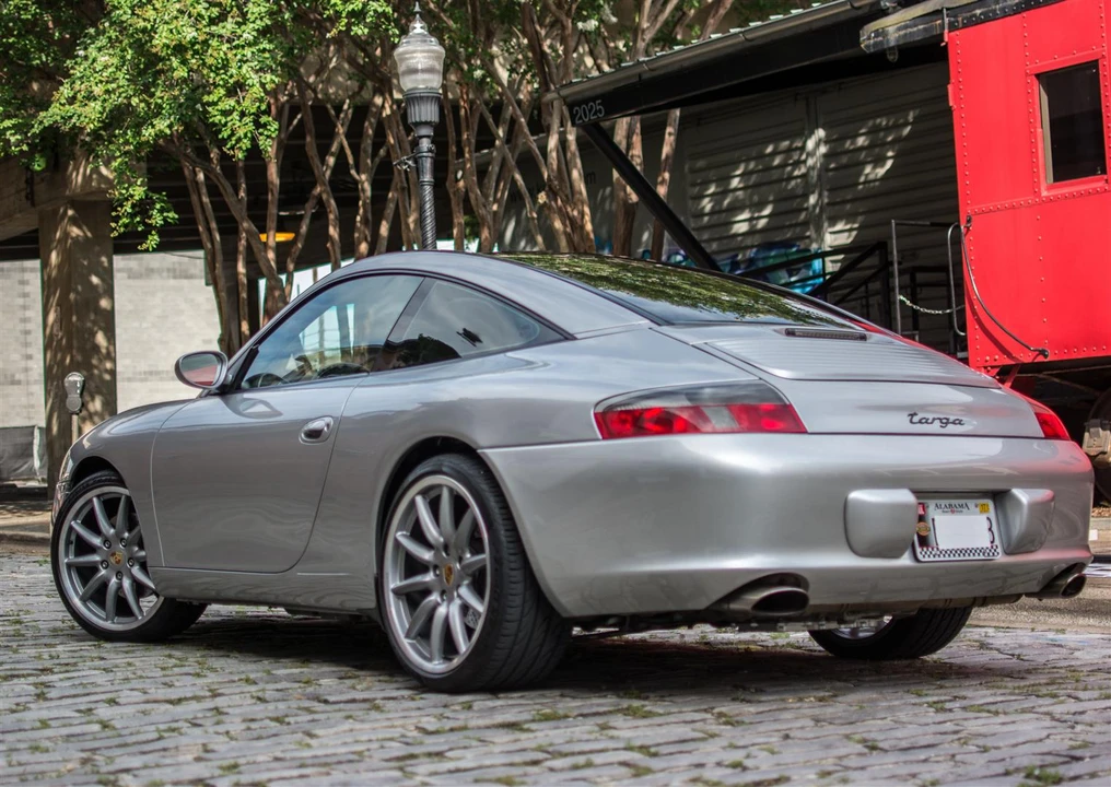 2002 Porsche 996 Carrera - Image 5 of 31