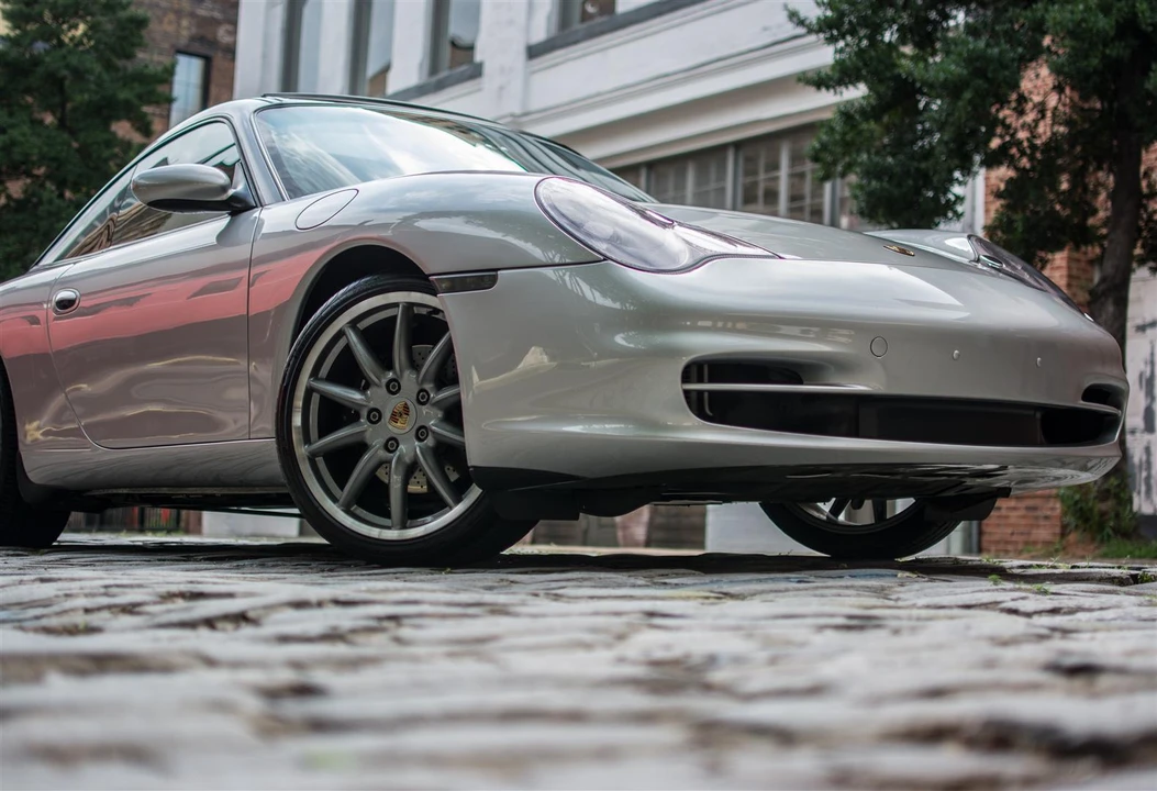2002 Porsche 996 Carrera - Image 17 of 31