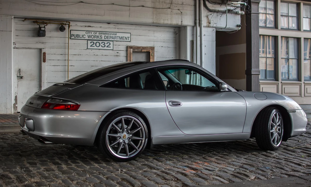 2002 Porsche 996 Carrera - Image 12 of 31