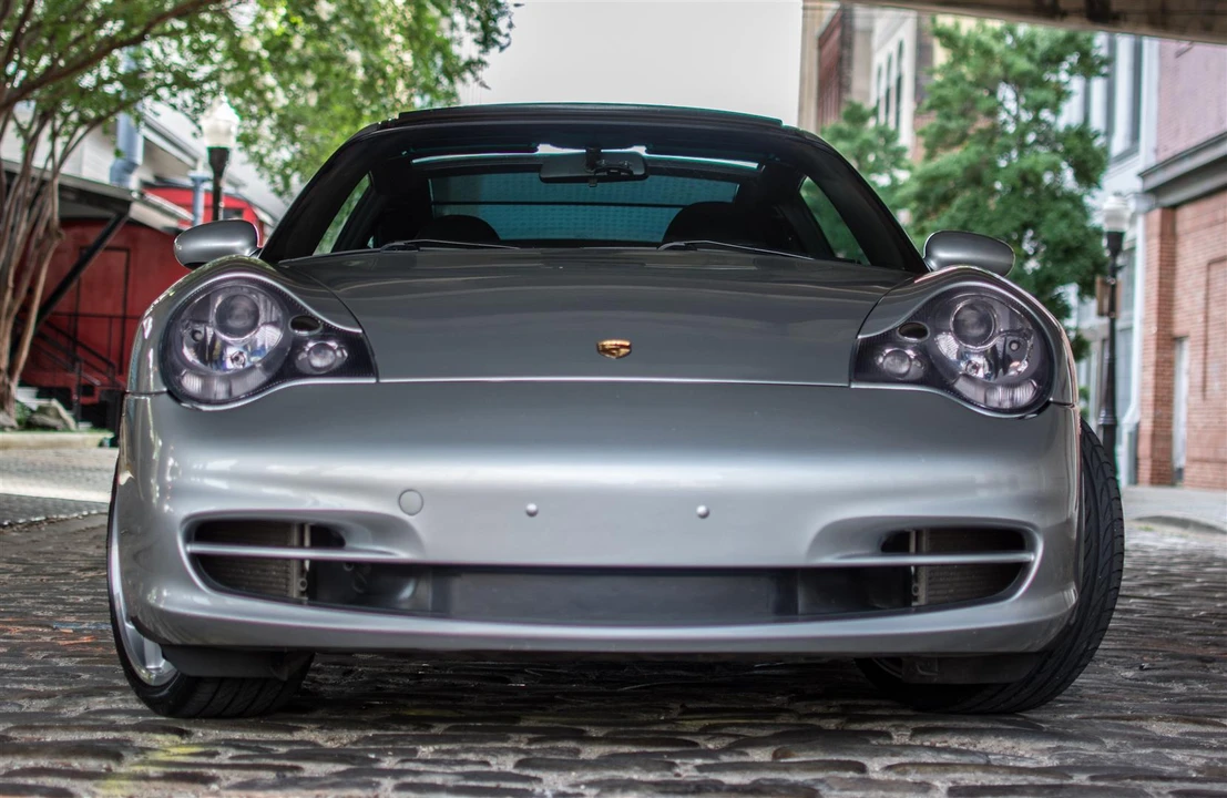 2002 Porsche 996 Carrera - Image 25 of 31
