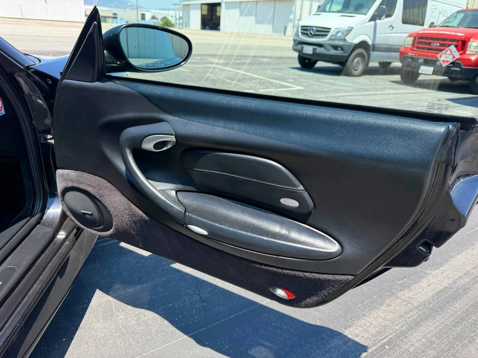 2022 Porsche 996 Targa - Image 10 of 18