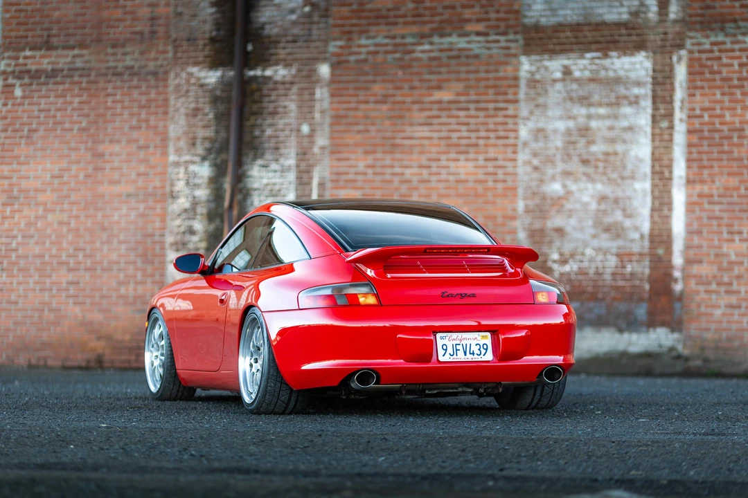 2002 Porsche 996 Carrera - Image 27 of 31
