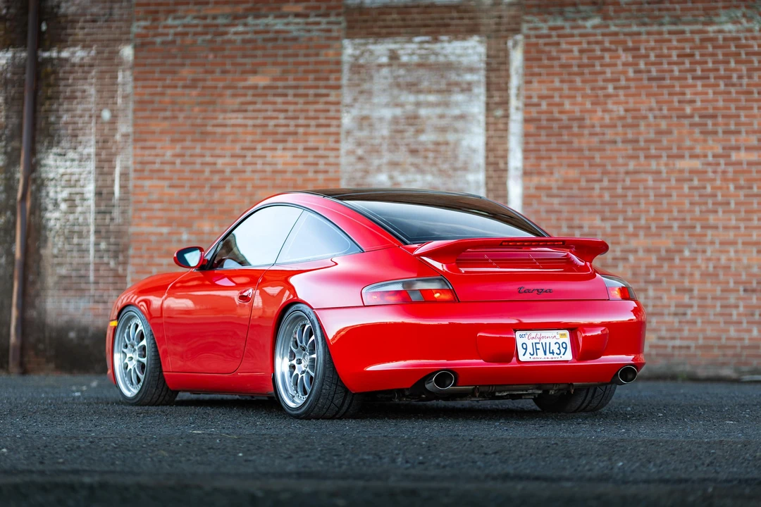 2002 Porsche 996 Carrera - Image 26 of 31