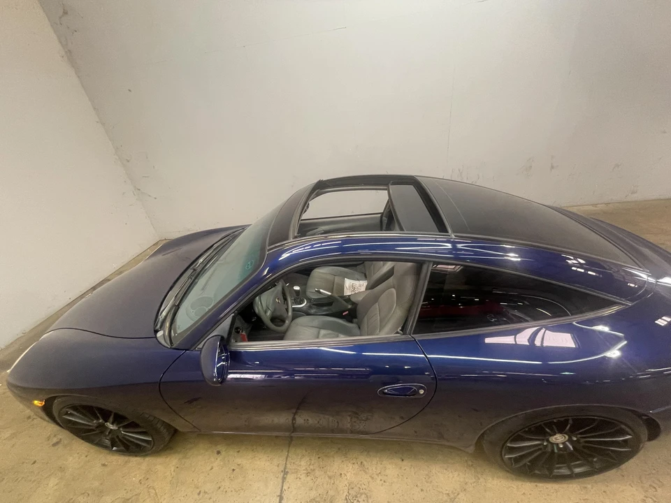 2002 Porsche 996 Carrera - Image 12 of 31