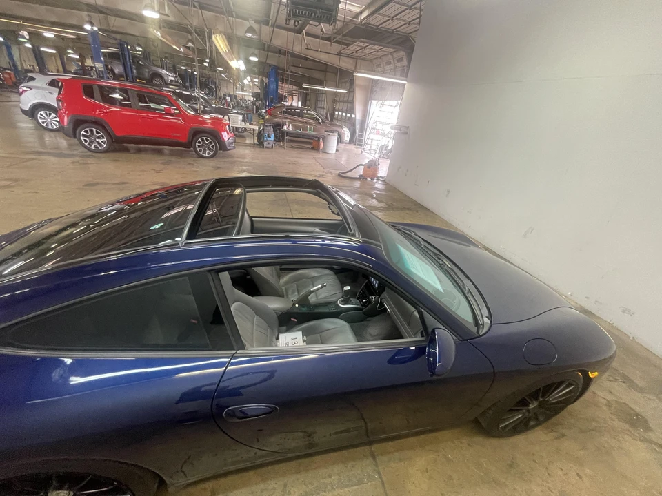 2002 Porsche 996 Carrera - Image 19 of 31