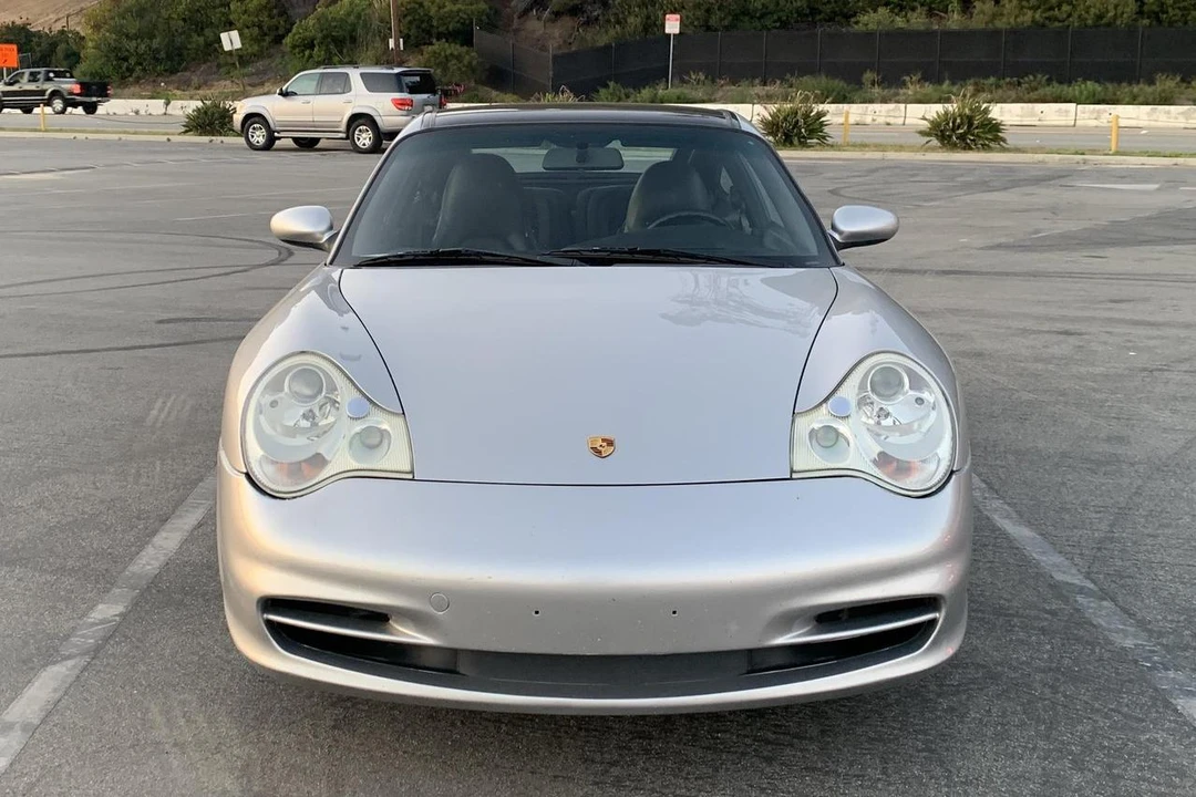 2002 Porsche 996 Carrera - Image 2 of 28