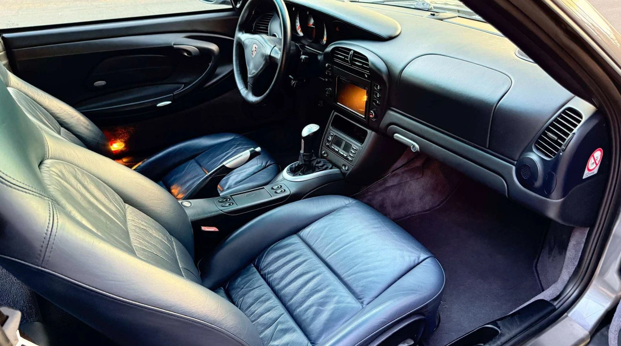 2002 Porsche 996 Turbo - Image 16 of 25