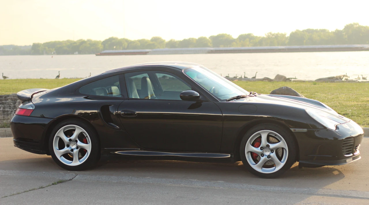 2002 Porsche 996 Turbo - Image 6 of 31