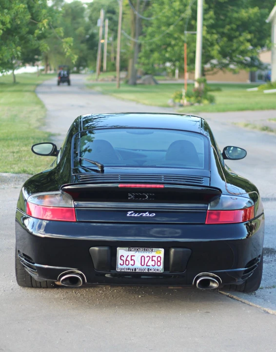 2002 Porsche 996 Turbo - Image 10 of 31