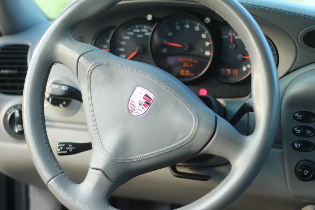 2002 Porsche 996 Turbo - Image 25 of 31