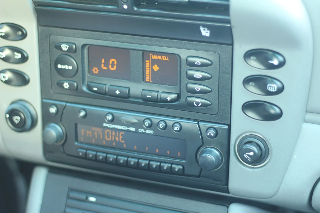 2002 Porsche 996 Turbo - Image 30 of 31