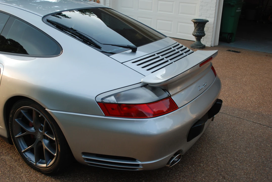 2002 Porsche 996 Turbo - Image 18 of 31