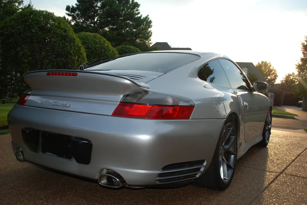 2002 Porsche 996 Turbo - Image 8 of 31