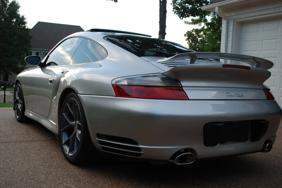 2002 Porsche 996 Turbo - Image 11 of 31