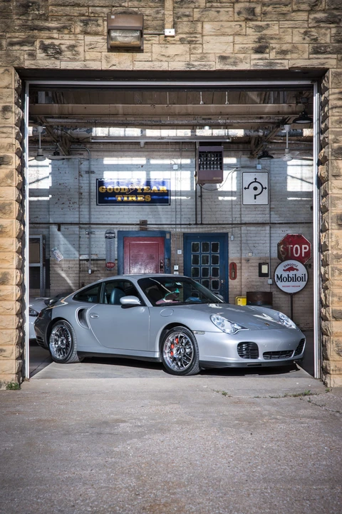 2002 Porsche 996 Turbo - Image 19 of 31