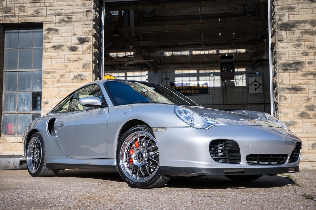 2002 Porsche 996 Turbo - Image 15 of 31