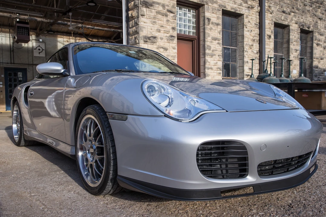 2002 Porsche 996 Turbo - Image 13 of 31