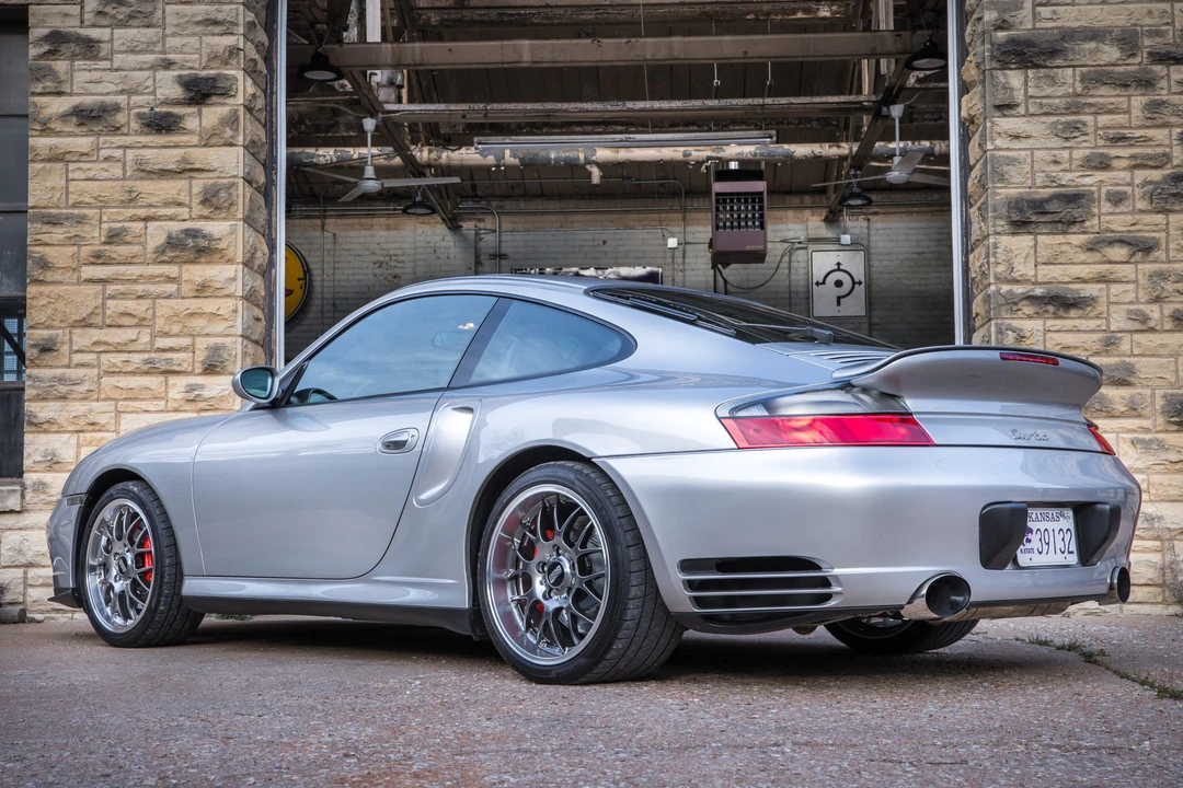 2002 Porsche 996 Turbo - Image 29 of 31