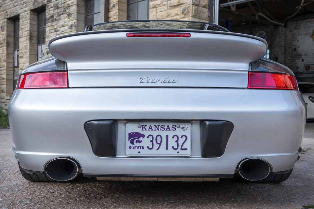 2002 Porsche 996 Turbo - Image 25 of 31