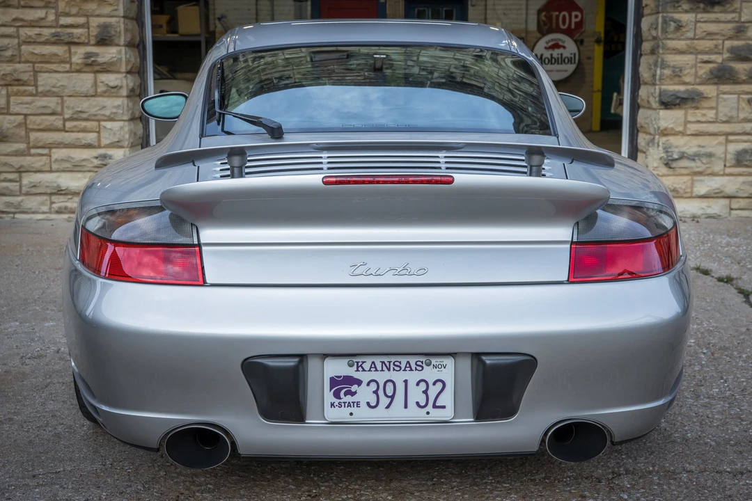 2002 Porsche 996 Turbo - Image 27 of 31