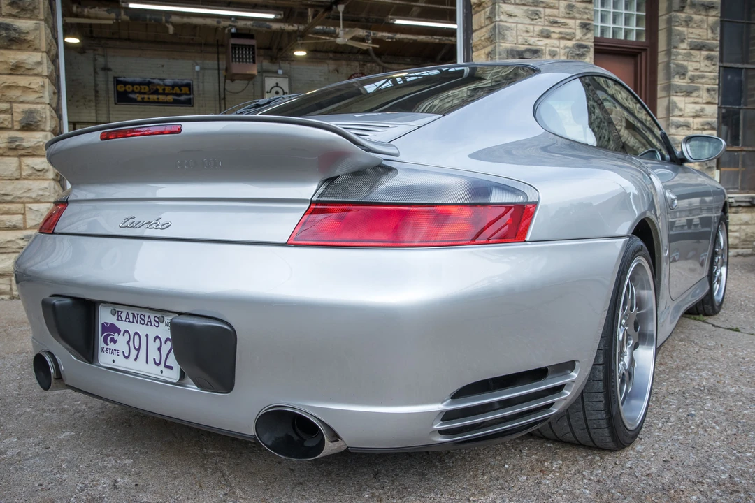 2002 Porsche 996 Turbo - Image 23 of 31