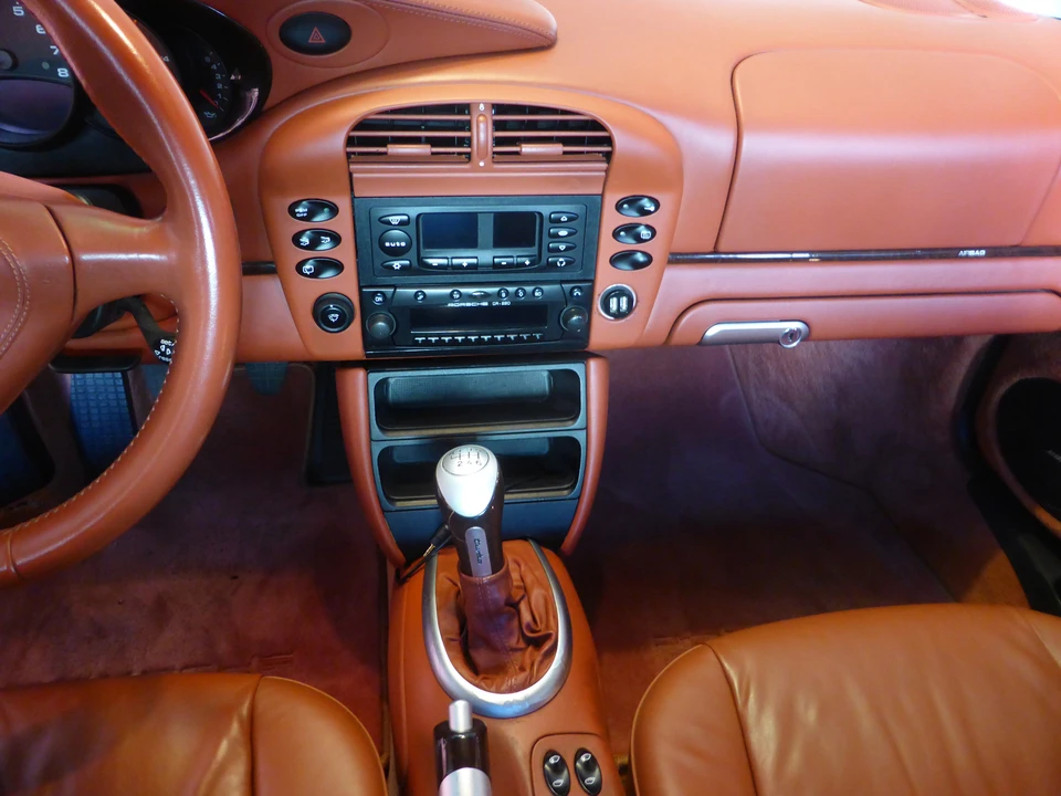 2002 Porsche 996 Turbo - Image 26 of 31