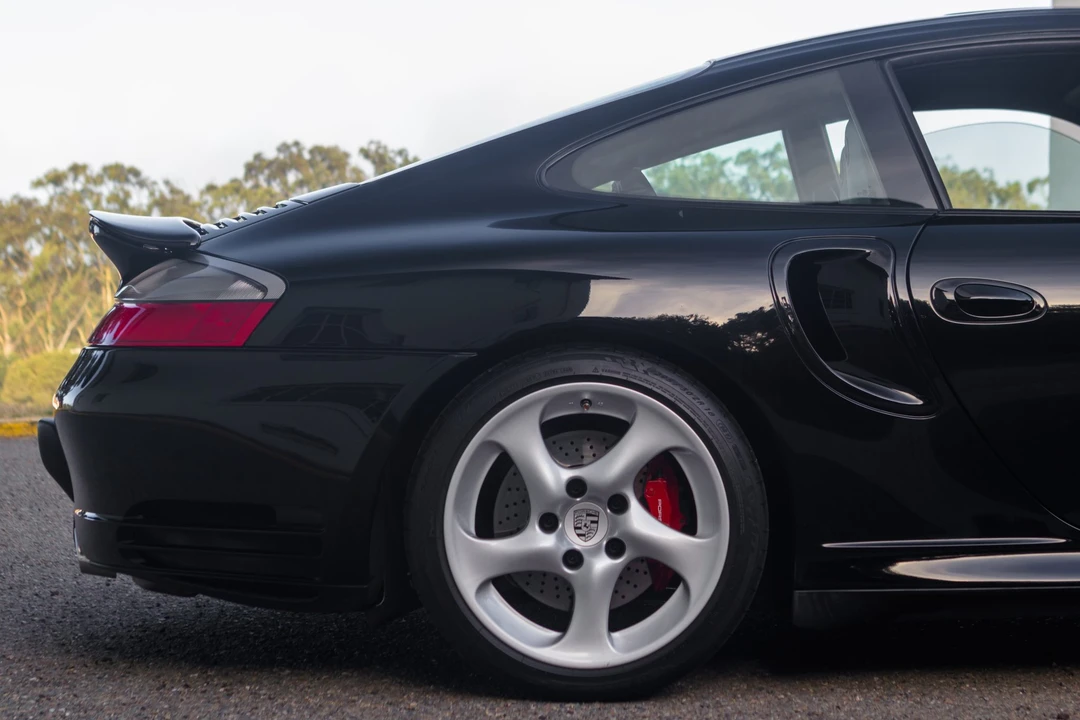 2002 Porsche 996 Turbo - Image 17 of 31