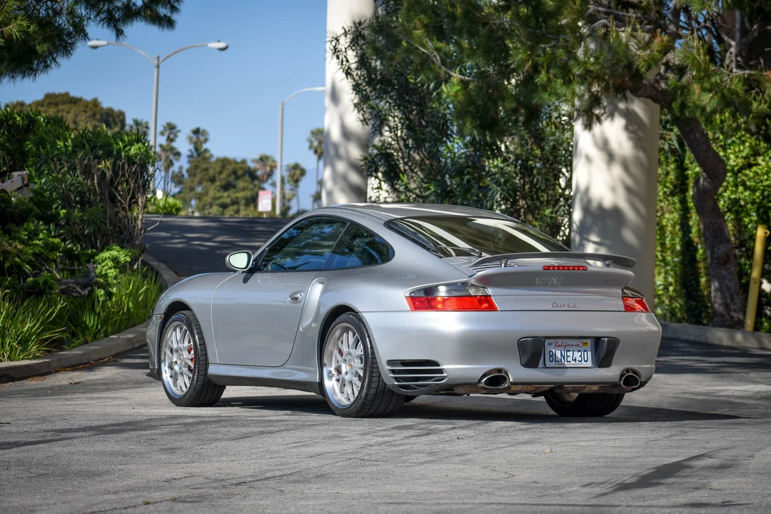 2002 Porsche 996 Turbo - Image 13 of 31