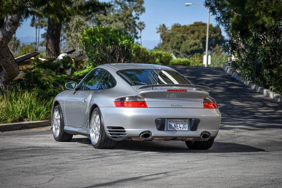 2002 Porsche 996 Turbo - Image 14 of 31
