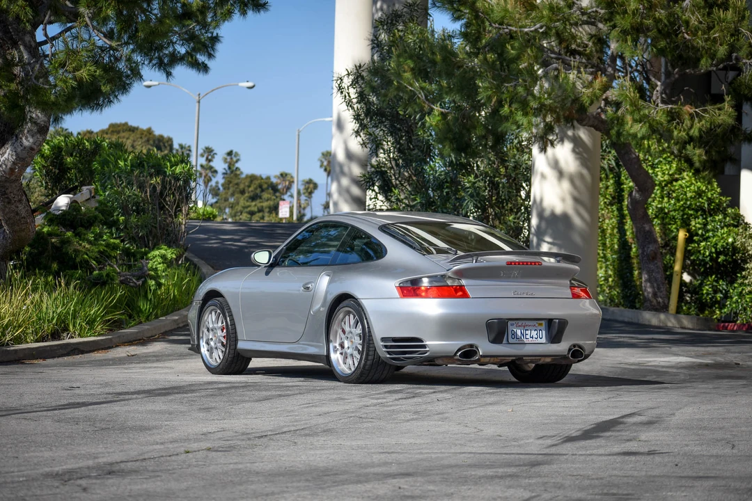 2002 Porsche 996 Turbo - Image 12 of 31