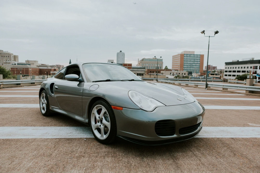 2002 Porsche 996 Turbo - Image 13 of 31