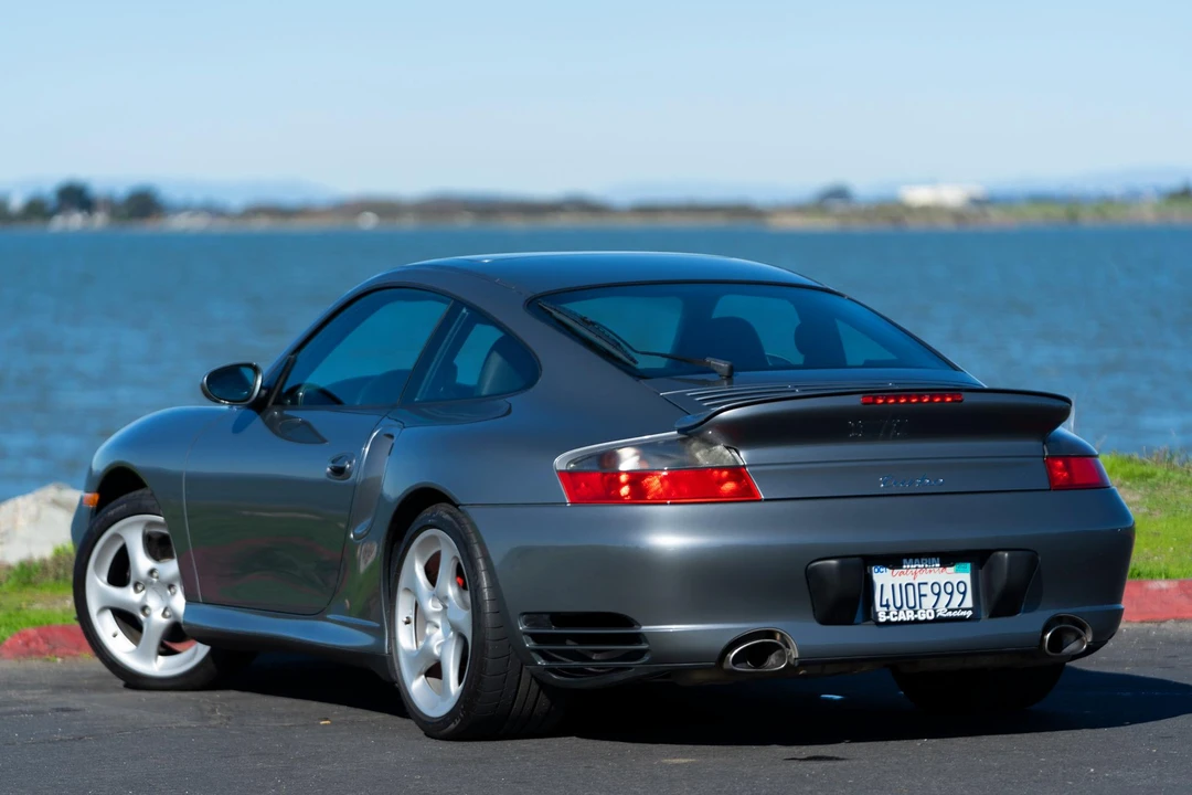 2002 Porsche 996 Turbo - Image 9 of 31