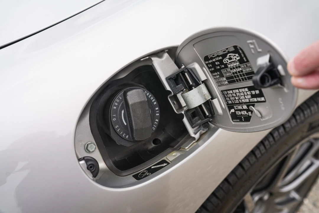 2002 Porsche 996 Turbo - Image 28 of 31