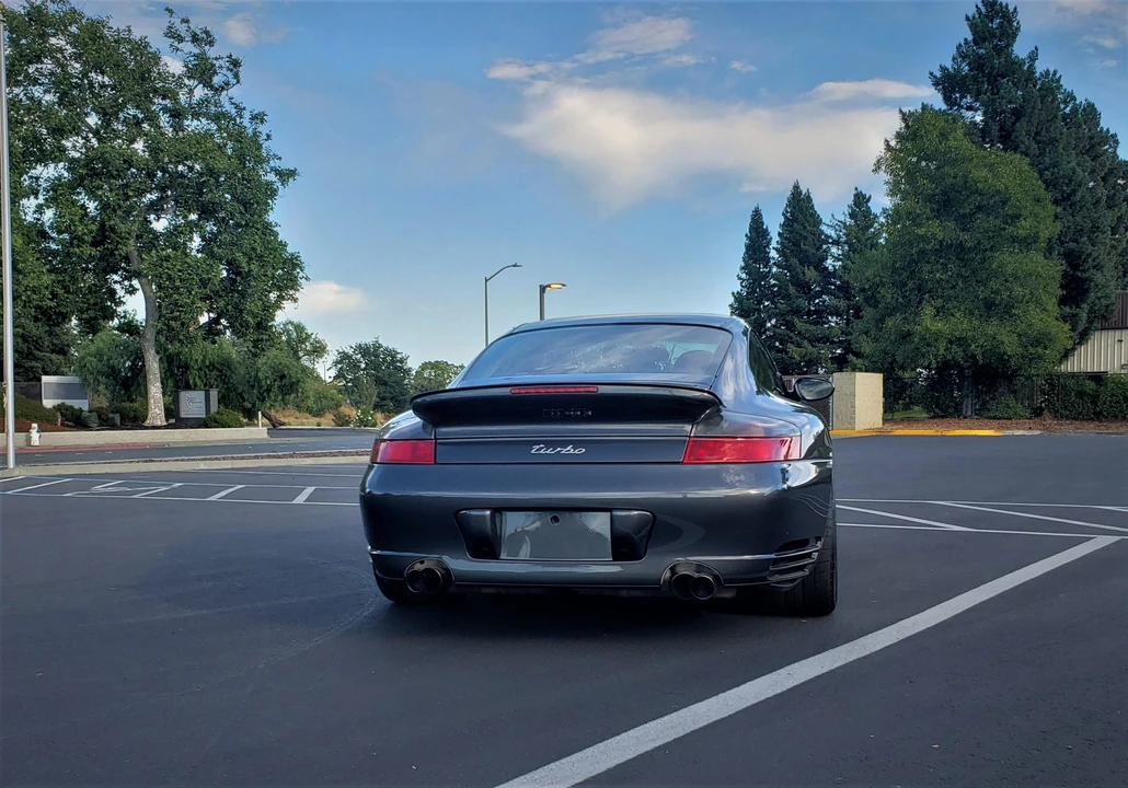 2002 Porsche 996 Turbo - Image 16 of 31