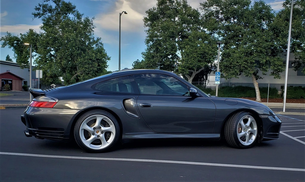 2002 Porsche 996 Turbo - Image 11 of 31