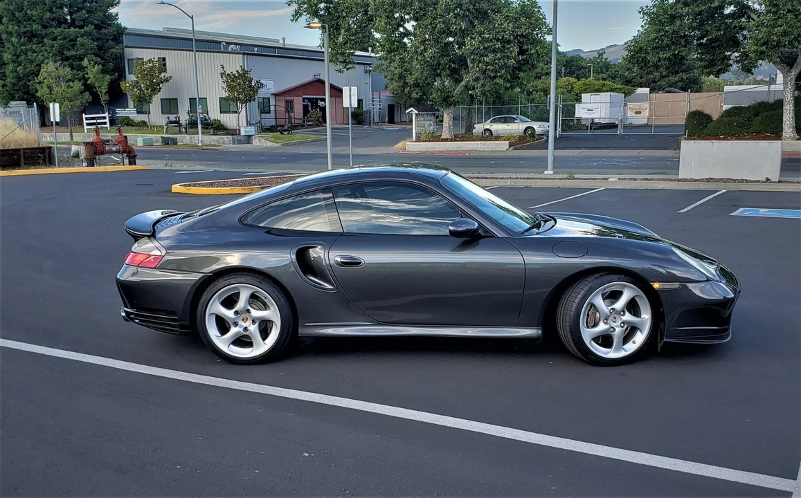 2002 Porsche 996 Turbo - Image 9 of 31