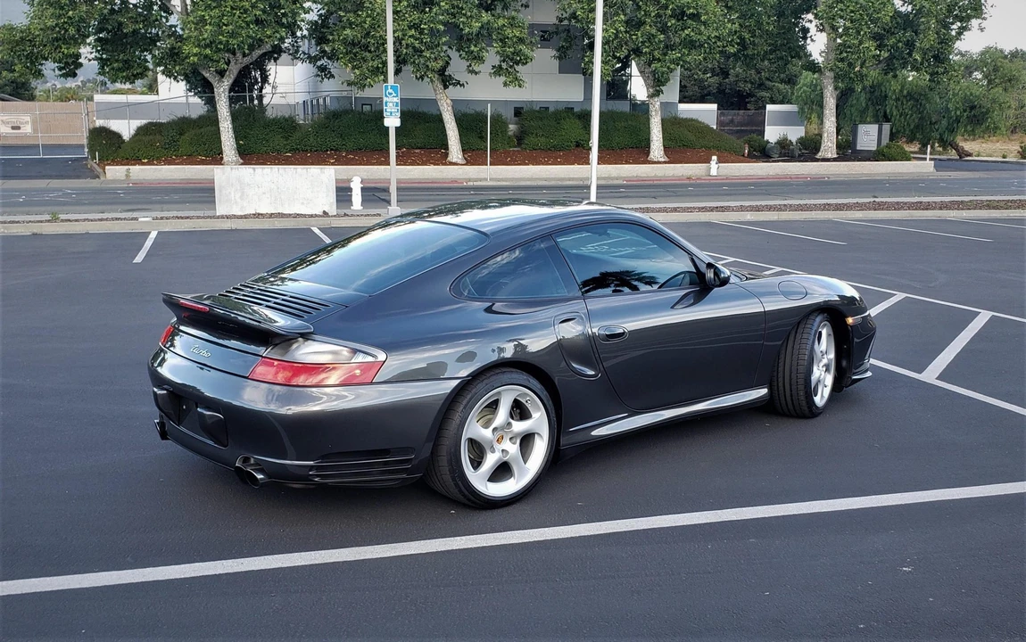 2002 Porsche 996 Turbo - Image 13 of 31
