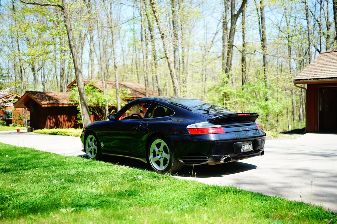 2002 Porsche 996 Turbo - Image 28 of 31