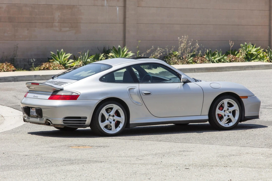 2002 Porsche 996 Turbo - Image 12 of 31