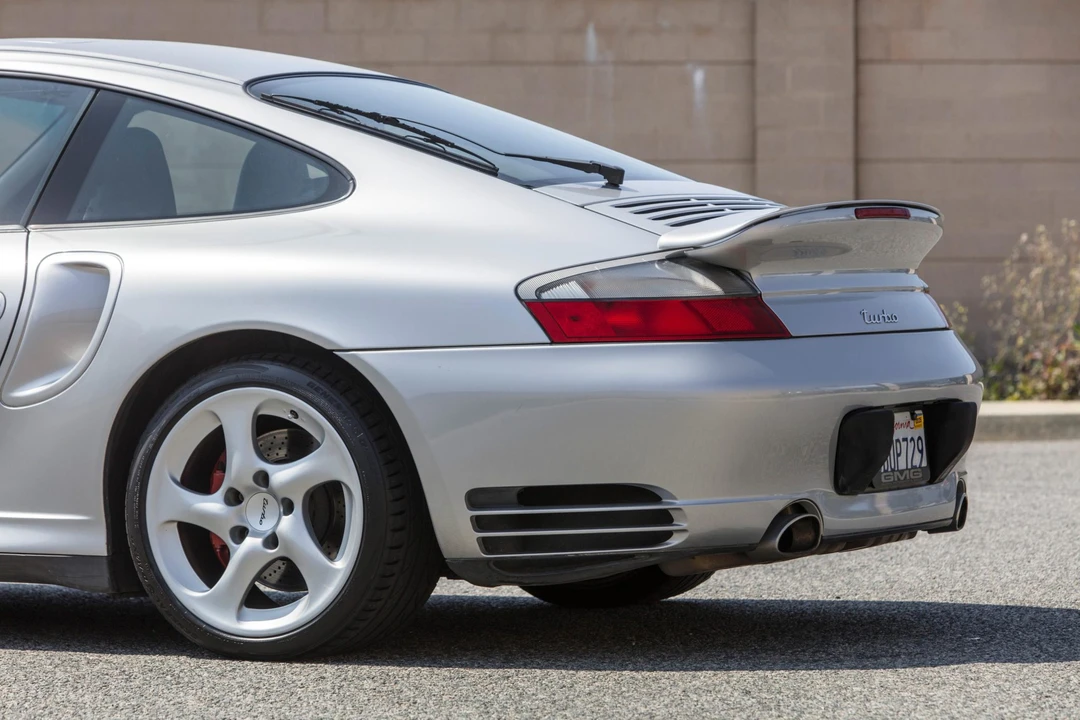 2002 Porsche 996 Turbo - Image 28 of 31