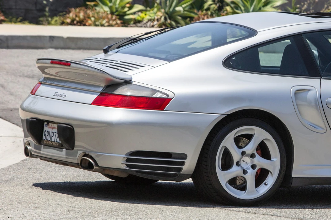 2002 Porsche 996 Turbo - Image 29 of 31
