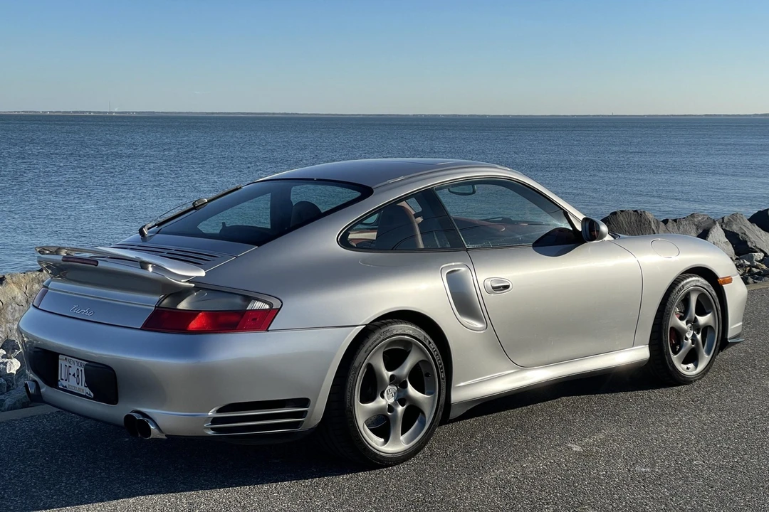 2002 Porsche 996 Turbo - Image 16 of 31