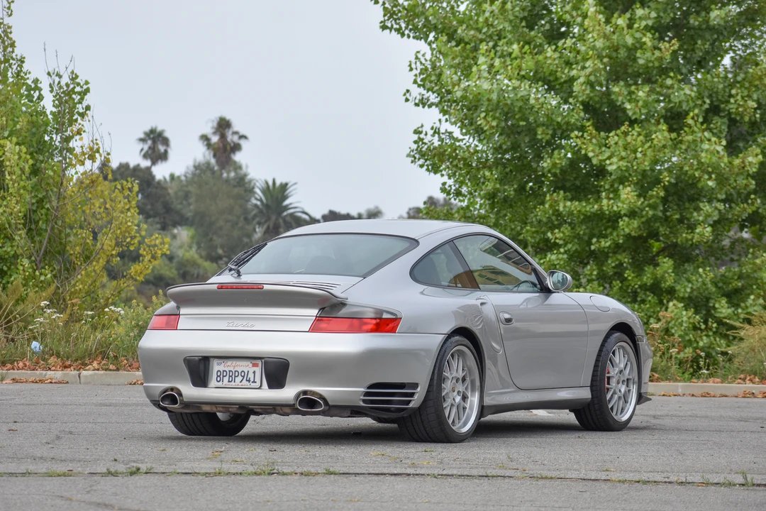 2002 Porsche 996 Turbo - Image 11 of 31