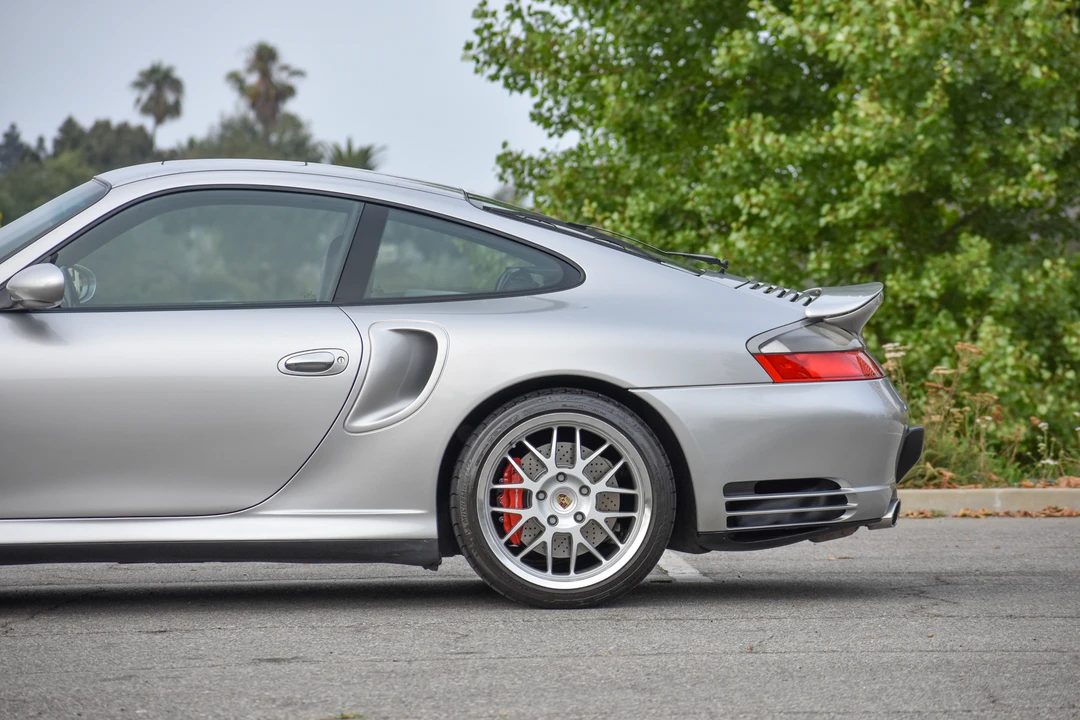 2002 Porsche 996 Turbo - Image 16 of 31
